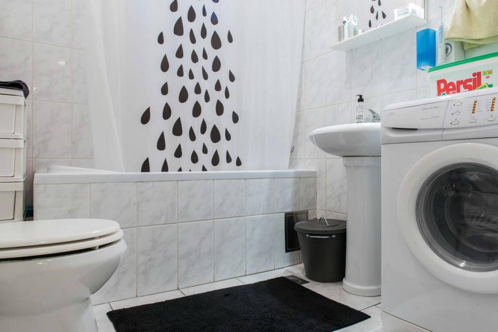 Spacious 1-Bedroom Apartment โนวีซาด ภายนอก รูปภาพ