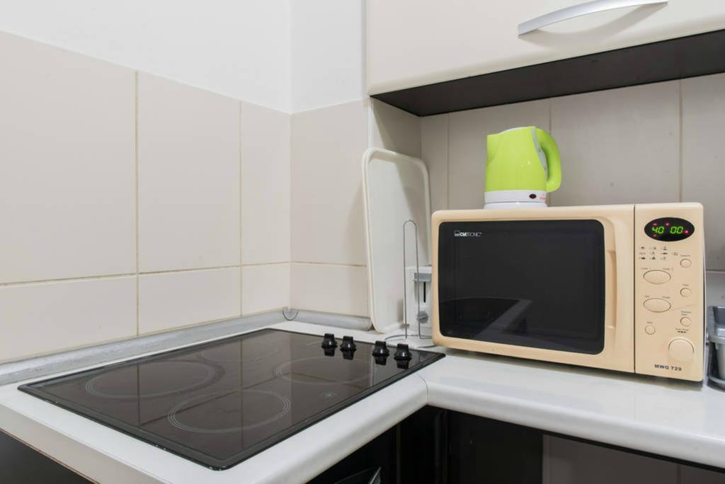 Spacious 1-Bedroom Apartment โนวีซาด ภายนอก รูปภาพ